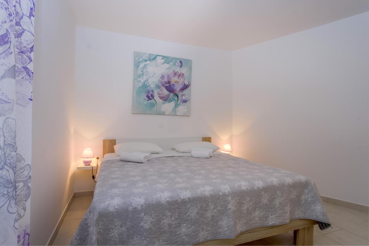 Apartment Angela Čunski Eksteriør billede